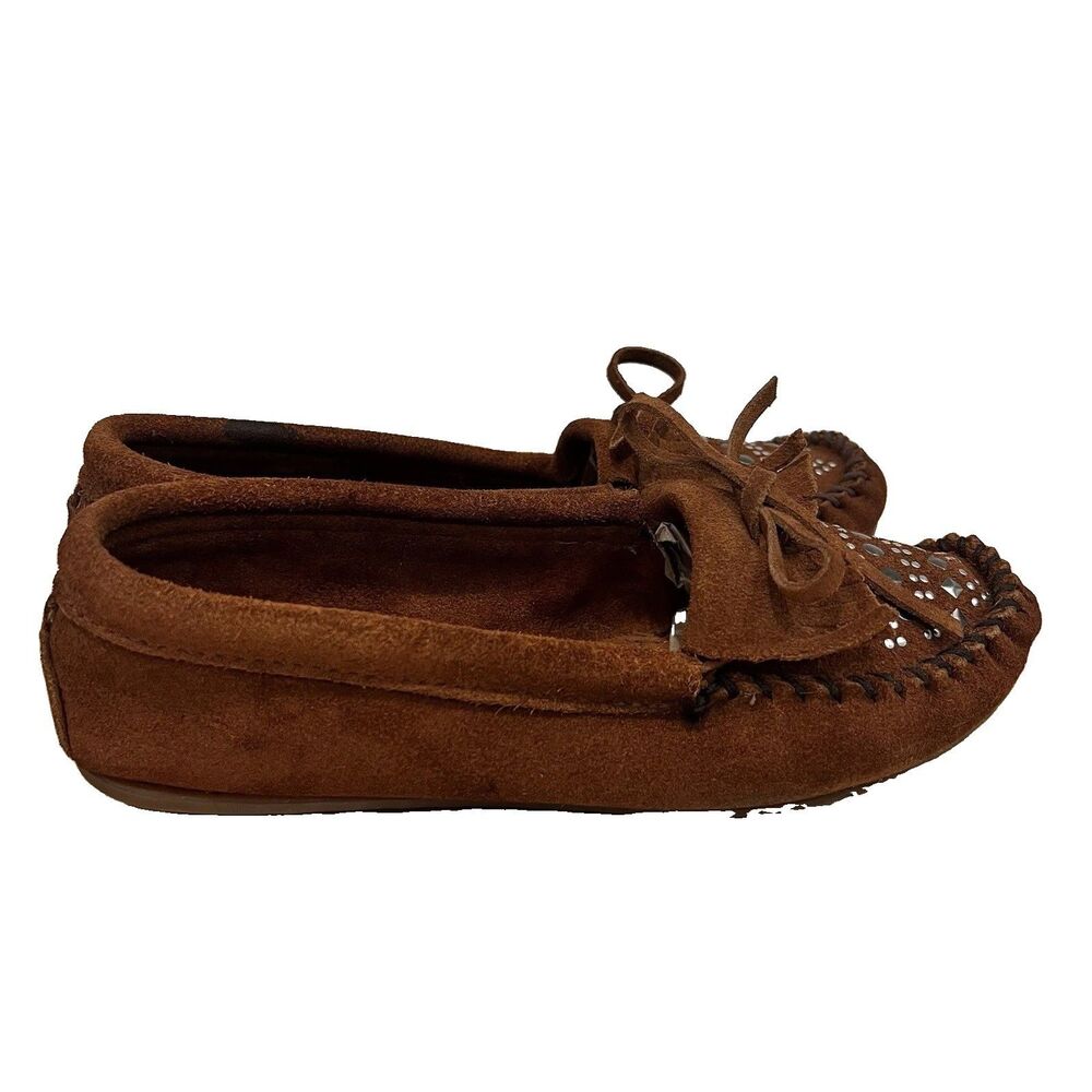 Minnetonka Women Studded Kilty Suede Moccasins Brown Rhinestone Flats Size 8.5
